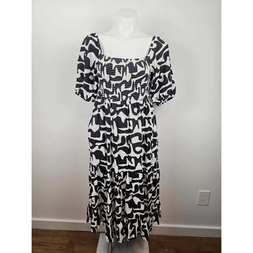 THML Black White Abstract Smocked Midi Dress Puff‎ Sleeve Womens Medium